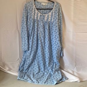 EILEEN WEST vintage night gown size 3x long sleeve
